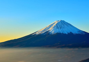 5.6万股民猝不及防！A股一上市公司高管被留置 股价闪崩、主力资金出逃